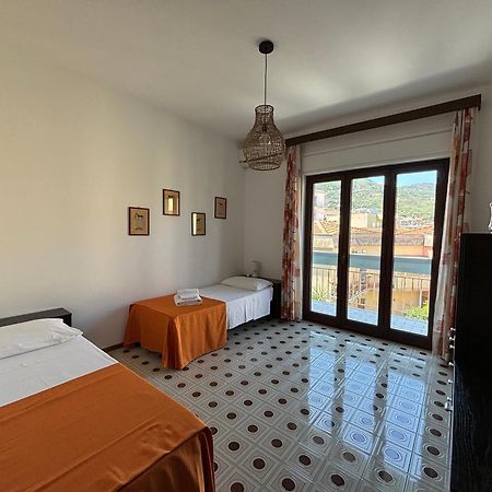 شقة Archimede Lounge تْشيفالو المظهر الخارجي الصورة