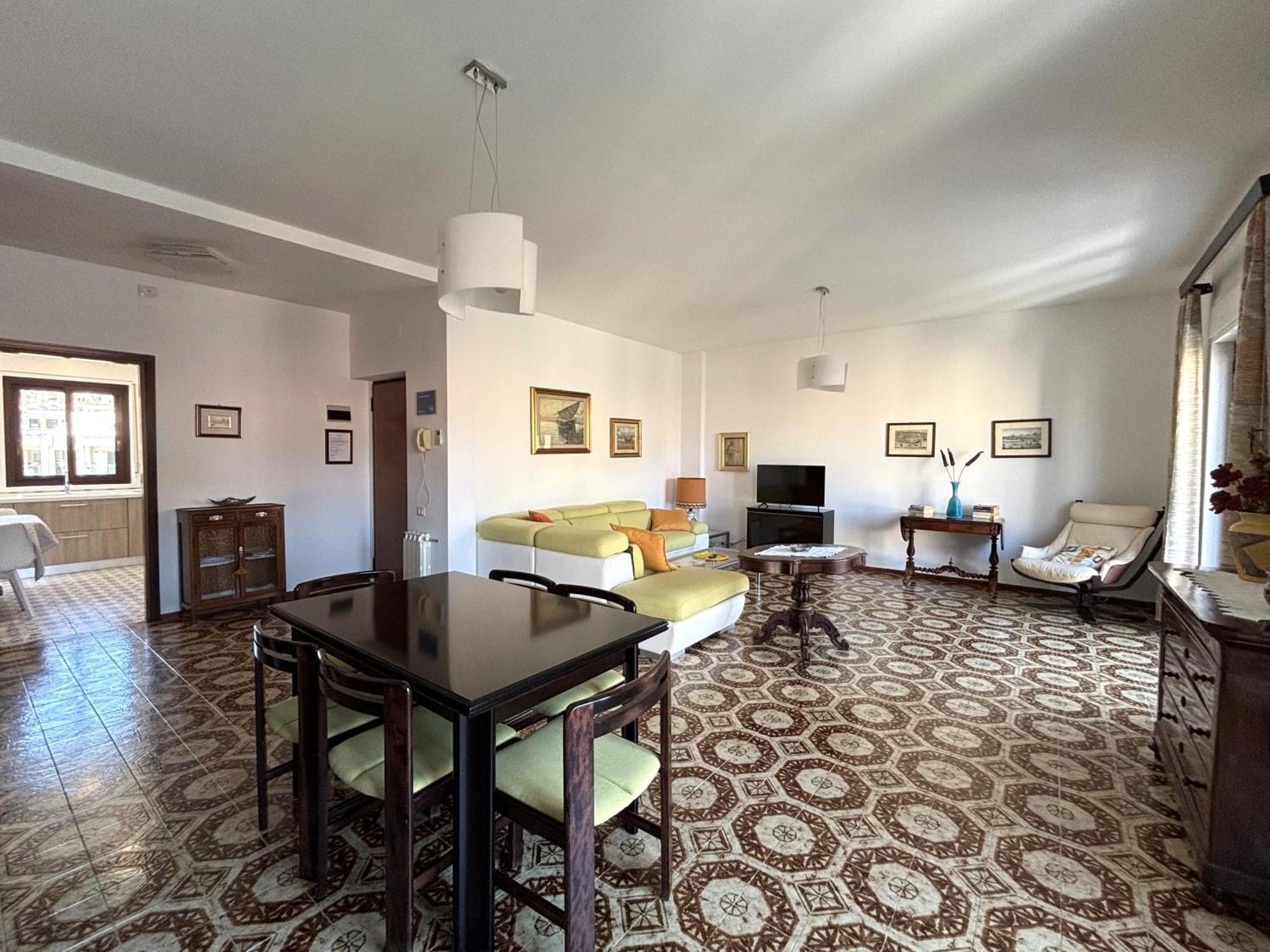 شقة Archimede Lounge تْشيفالو المظهر الخارجي الصورة